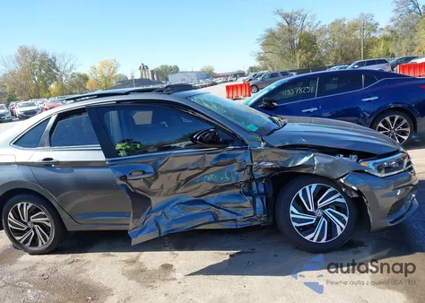 2021 Volkswagen Jetta 1.4T Sel from USA, damaged, VIN 3VWE57BU3MM037754